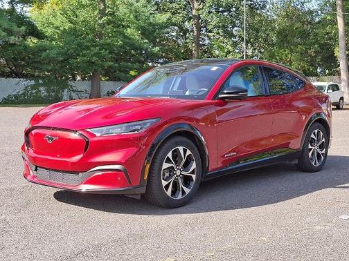2022 Ford Mustang Mach-E PREMIUM