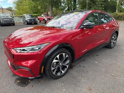 2022 Ford Mustang Mach-E PREMIUM