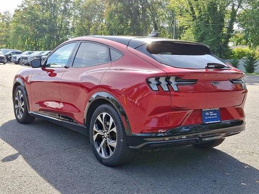 2022 Ford Mustang Mach-E PREMIUM