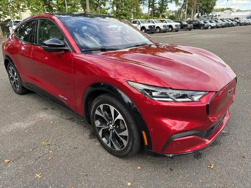 2022 Ford Mustang Mach-E PREMIUM