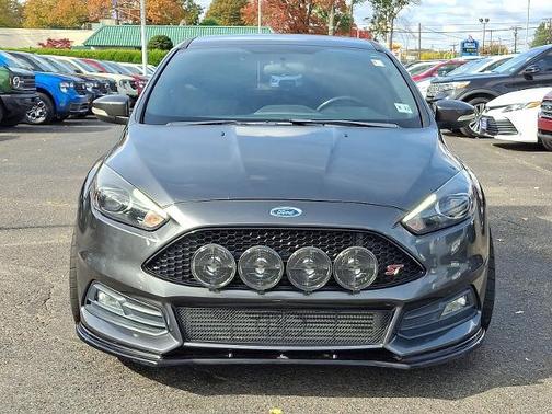 2016 Ford Focus ST BASE