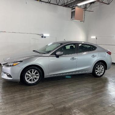 2017 Mazda Mazda3 SPORT
