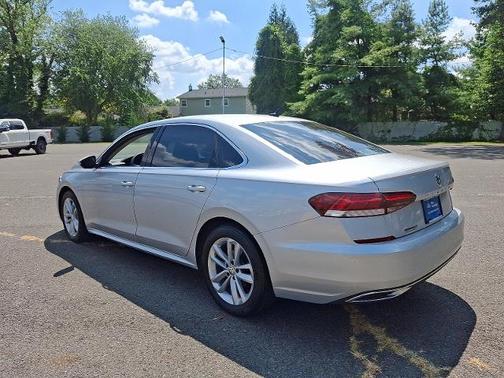2020 Volkswagen Passat 2.0T SE