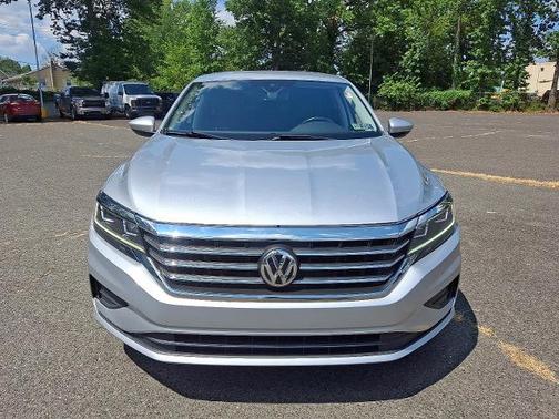 2020 Volkswagen Passat 2.0T SE