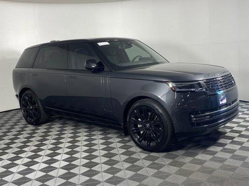 2025 Land Rover Range Rover P530 SE 7 Seat