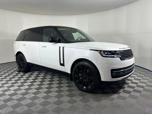 2026 Land Rover Range Rover P400 SE 7 Seat