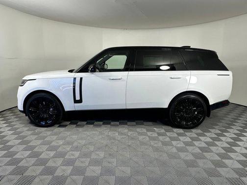 2026 Land Rover Range Rover P400 SE 7 Seat