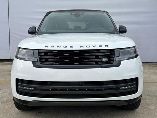 2026 Land Rover Range Rover P400 SE 7 Seat