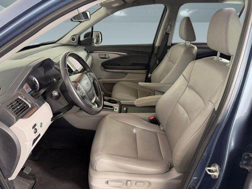 Blue 2017 Honda Pilot EX-L