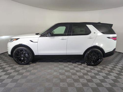 2025 Land Rover Discovery P300 Dynamic SE