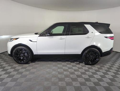2025 Land Rover Discovery P300 Dynamic SE