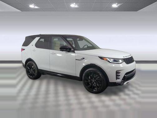2025 Land Rover Discovery P300 Dynamic SE