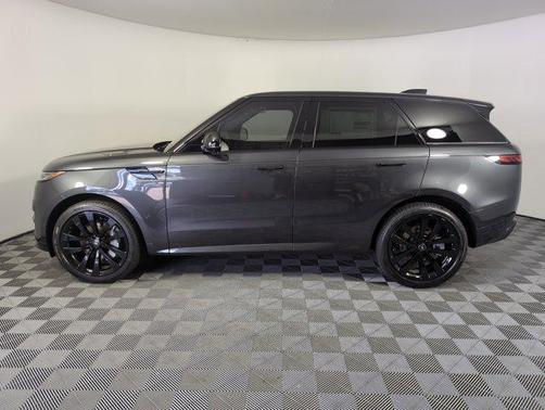 2025 Land Rover Range Rover Sport SE