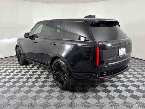 2026 Land Rover Range Rover P400 SE