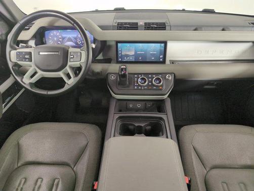2020 Land Rover Defender 110 SE