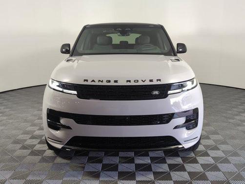 2025 Land Rover Range Rover Sport SE