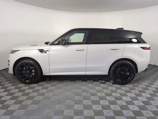 2025 Land Rover Range Rover Sport SE