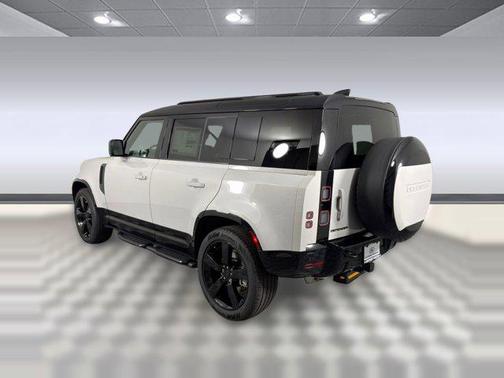 2026 Land Rover Defender P400 X-Dynamic SE