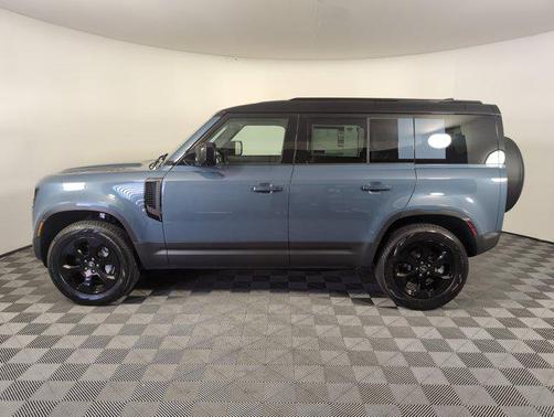 2025 Land Rover Defender 110 P300