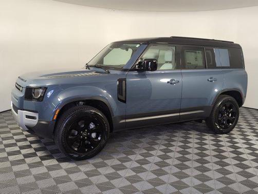 2025 Land Rover Defender 110 P300