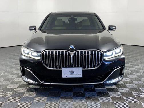 2020 BMW 740 740i