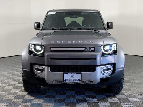 2024 Land Rover Defender 110 P300