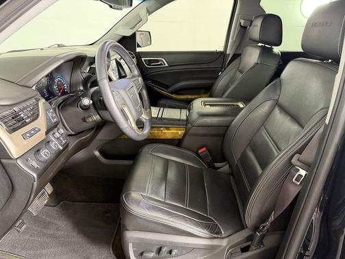 Onyx Black 2017 GMC Yukon Denali