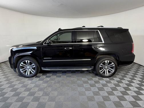 Onyx Black 2017 GMC Yukon Denali