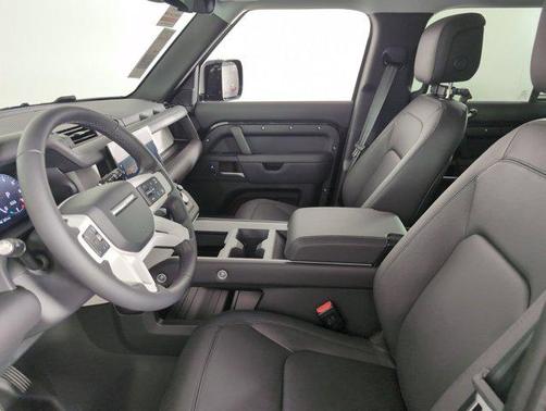 2025 Land Rover Defender 110 P400 S