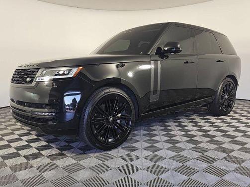 2025 Land Rover Range Rover P400 SE
