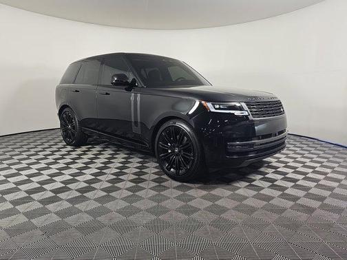 2025 Land Rover Range Rover P400 SE