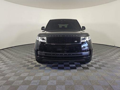 2025 Land Rover Range Rover P400 SE