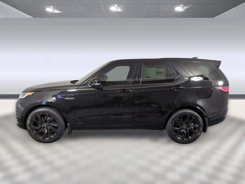 Santorini Black Metallic 2025 Land Rover Discovery P360 Dynamic SE