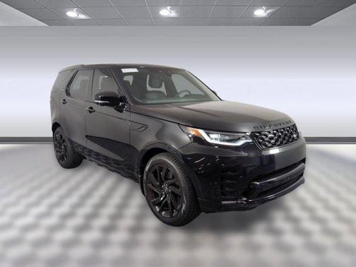 Santorini Black Metallic 2025 Land Rover Discovery P360 Dynamic SE