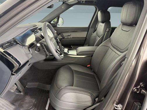Charente Grey Premium Metallic 2026 Land Rover Range Rover Sport SE