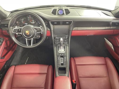 Photo 4 of 27 of 2019 Porsche 911 Carrera