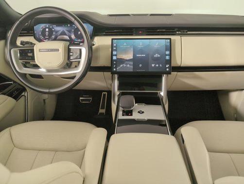 2025 Land Rover Range Rover P530 SE