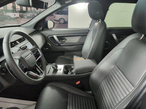 2025 Land Rover Discovery Sport Dynamic SE