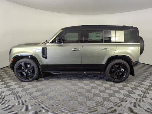 2025 Land Rover Defender 110 P400 X-Dynamic SE