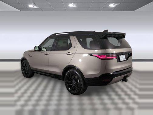 2025 Land Rover Discovery P300 Dynamic SE