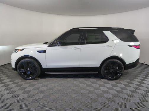 2025 Land Rover Discovery P360 Dynamic SE