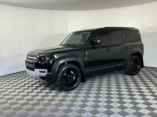 2022 Land Rover Defender 110 SE