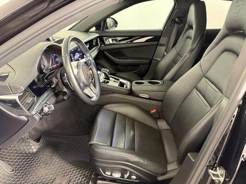 Black 2018 Porsche Panamera 4S