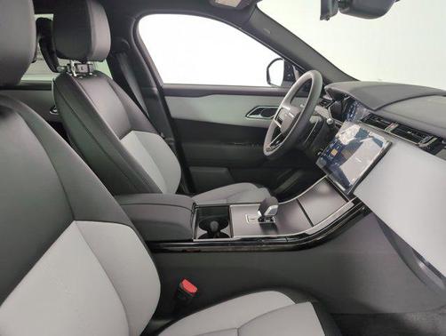 2026 Land Rover Range Rover Velar P400 Dynamic SE