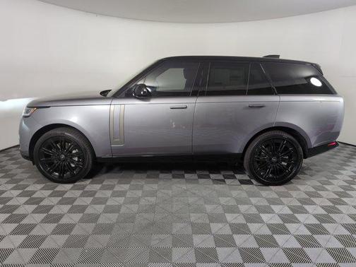 2025 Land Rover Range Rover P530 SE