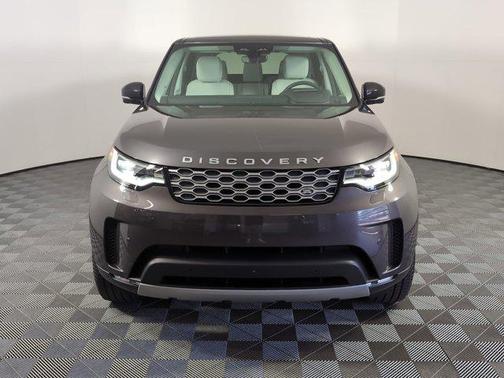 2025 Land Rover Discovery P300 S