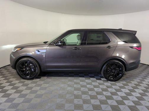 2025 Land Rover Discovery P300 S