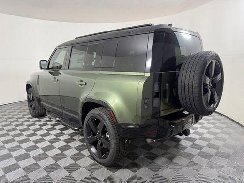 2026 Land Rover Defender P400 X-Dynamic SE