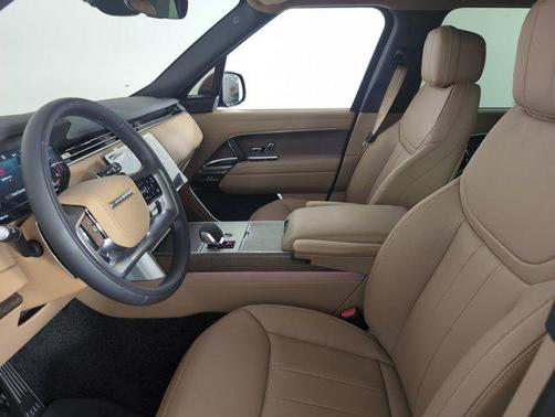 2025 Land Rover Range Rover P530 SE