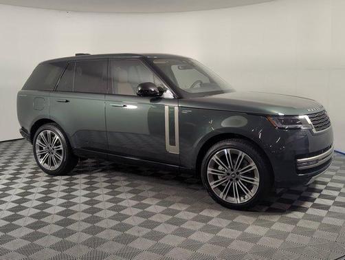2025 Land Rover Range Rover P530 SE